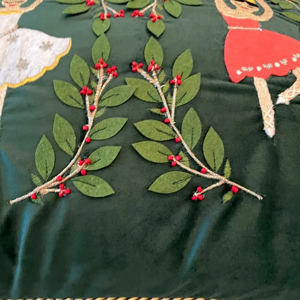 Vista Home Fashion nutcracker embroidered